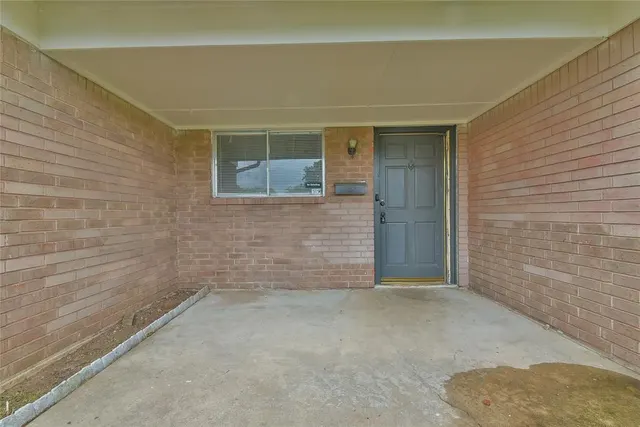 Photo 3 — 1209 SW 78th Terrace, Oklahoma City, OK 73139