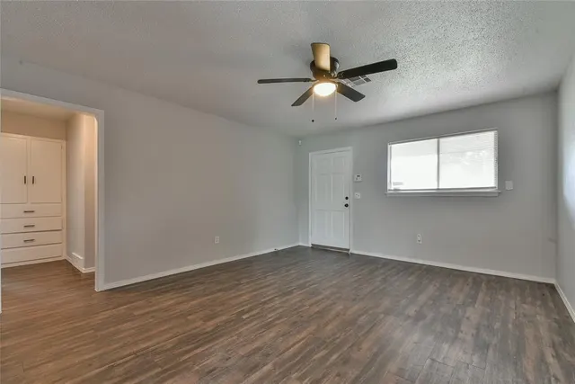 Photo 6 — 1209 SW 78th Terrace, Oklahoma City, OK 73139