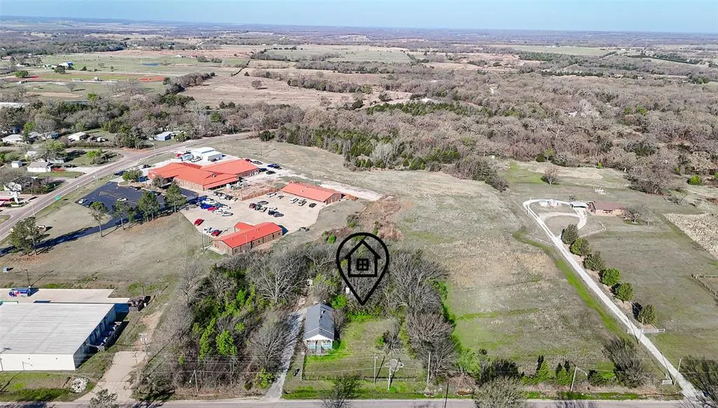 Photo 4 — 501 N West Street, Konawa, OK 74849