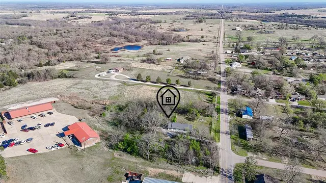 Photo 6 — 501 N West Street, Konawa, OK 74849