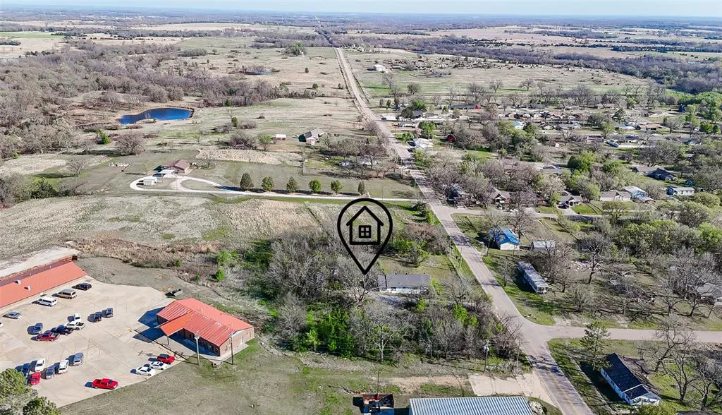 Photo 7 — 501 N West Street, Konawa, OK 74849