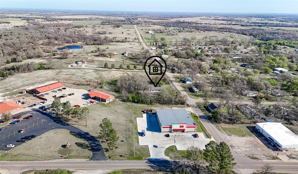 Photo 8 — 501 N West Street, Konawa, OK 74849