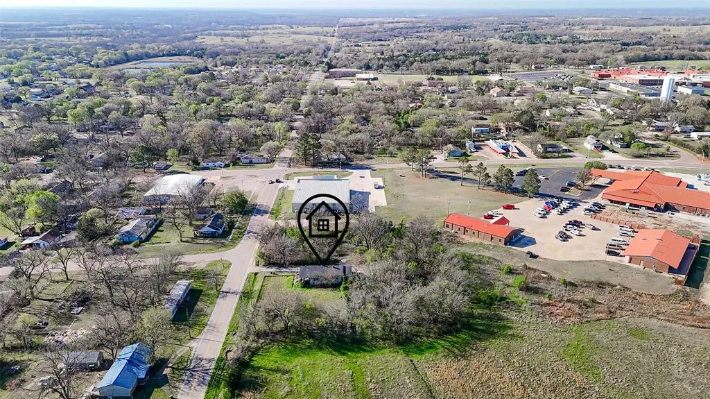 Photo 13 — 501 N West Street, Konawa, OK 74849
