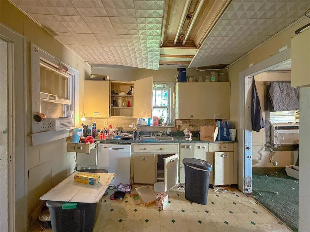 Photo 24 — 501 N West Street, Konawa, OK 74849