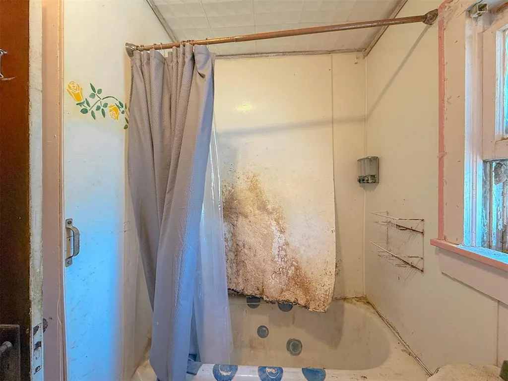 Photo 33 — 501 N West Street, Konawa, OK 74849