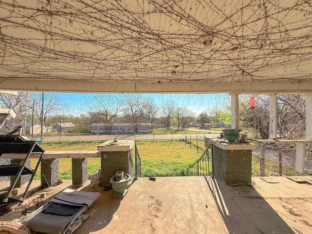 Photo 40 — 501 N West Street, Konawa, OK 74849