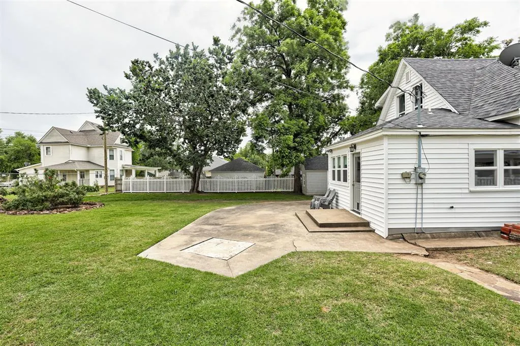 Photo 48 — 1207 N Broadway Avenue, Shawnee, OK 74801