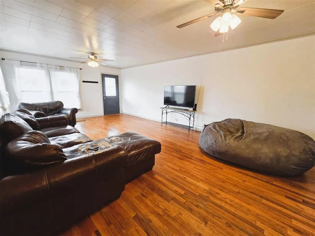 Photo 12 — 523 E Arlington Avenue, Weatherford, OK 73096