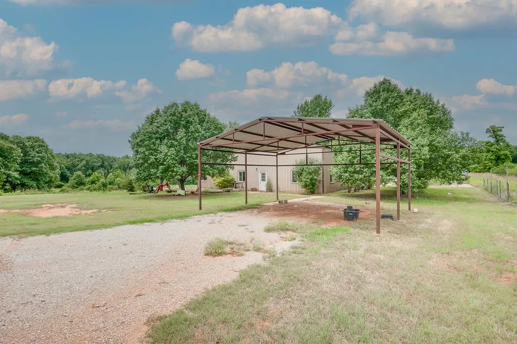 Photo 2 — 331743 E 1020 Road, Harrah, OK 73045