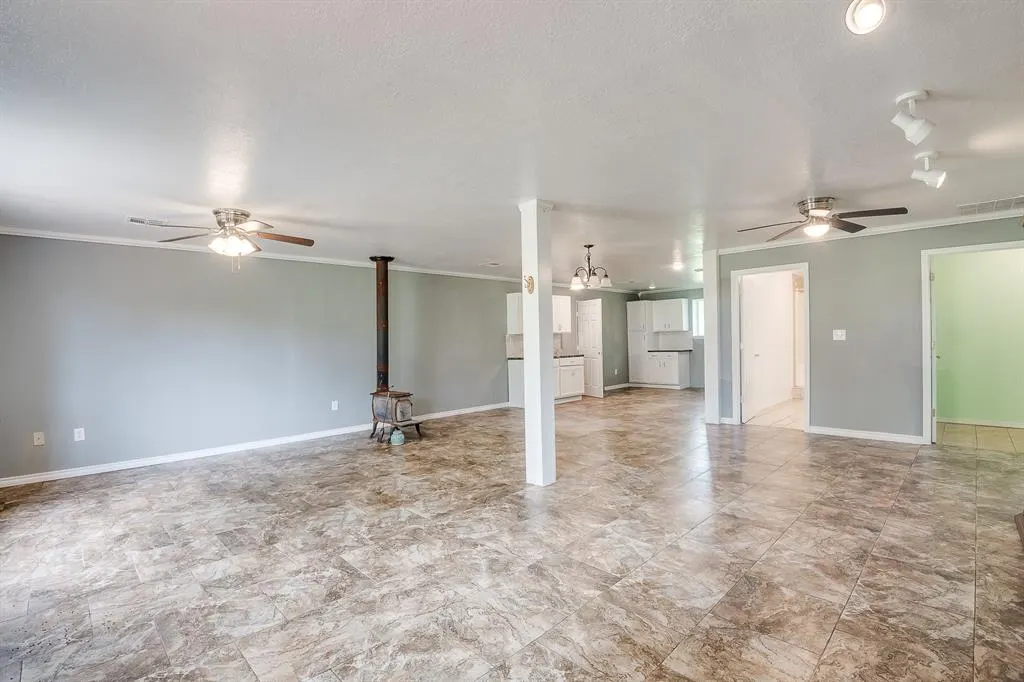 Photo 4 — 331743 E 1020 Road, Harrah, OK 73045