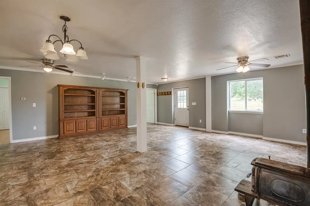 Photo 6 — 331743 E 1020 Road, Harrah, OK 73045