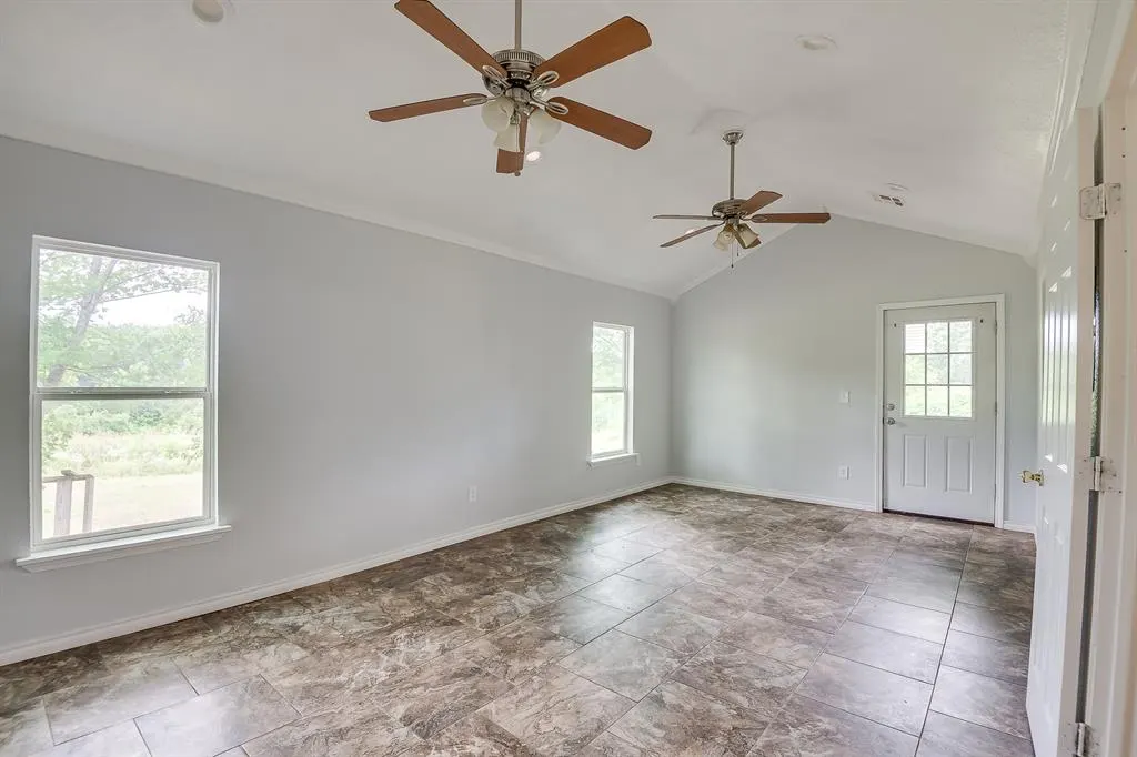Photo 18 — 331743 E 1020 Road, Harrah, OK 73045