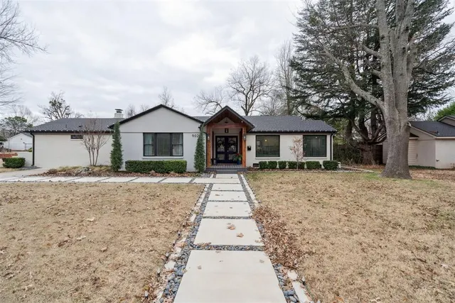 Photo 2 — 902 Wilson Street, Norman, OK 73072