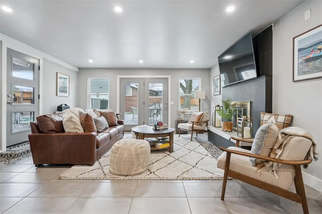Photo 8 — 902 Wilson Street, Norman, OK 73072