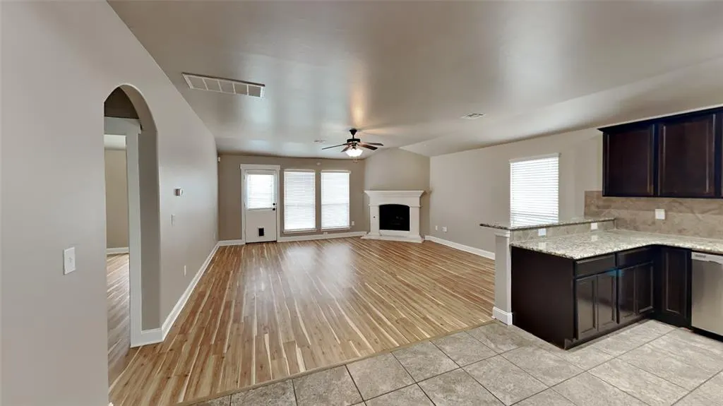 Photo 9 — 11305 NW 94th Street, Yukon, OK 73099