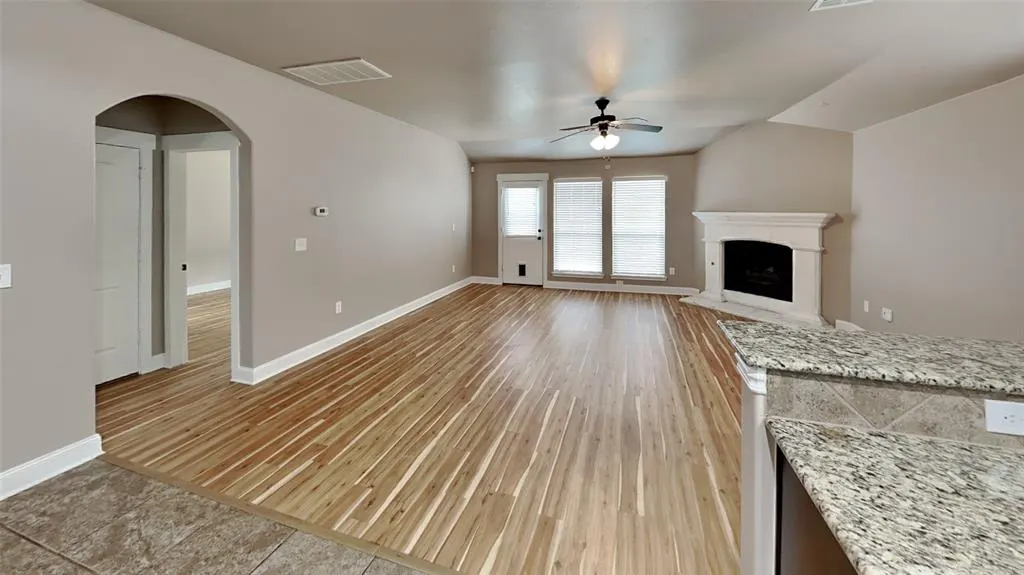 Photo 10 — 11305 NW 94th Street, Yukon, OK 73099