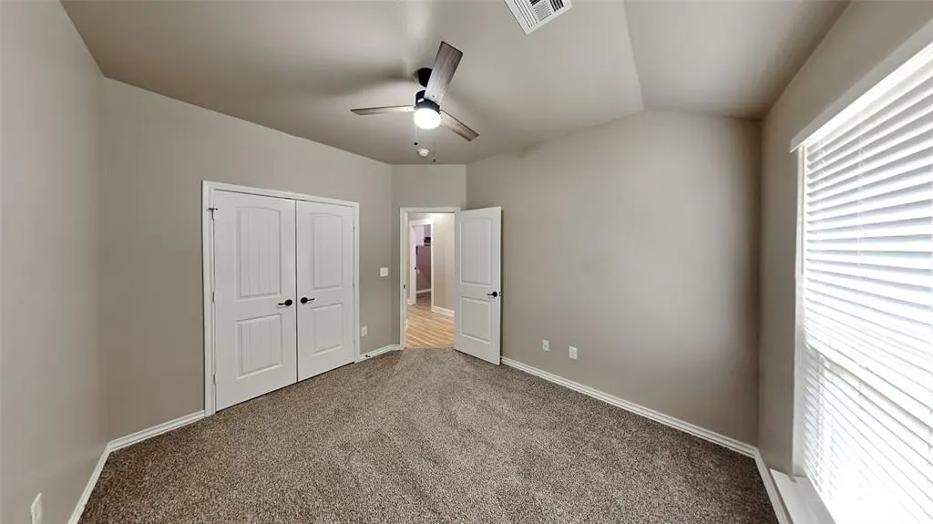 Photo 18 — 11305 NW 94th Street, Yukon, OK 73099