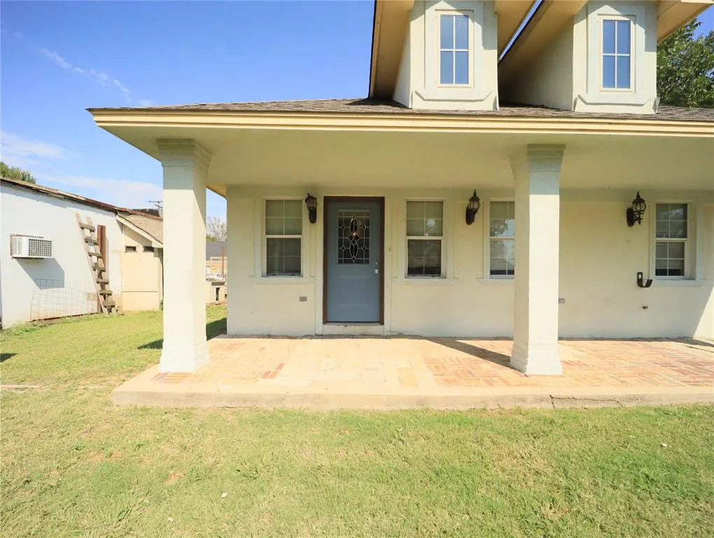 Photo 2 — 2539 SW 32nd Street, Oklahoma City, OK 73119