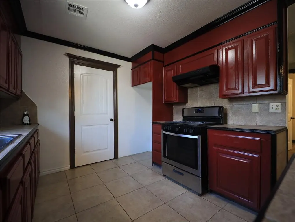 Photo 15 — 2539 SW 32nd Street, Oklahoma City, OK 73119