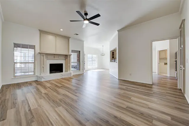 Photo 8 — 9216 Lakecrest Drive, Oklahoma City, OK 73159