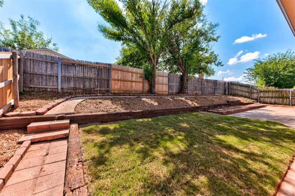 Photo 46 — 9216 Lakecrest Drive, Oklahoma City, OK 73159