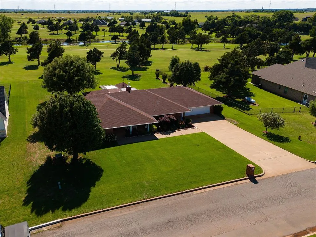 Photo 3 — 1725 Cedar Valley Manor, Guthrie, OK 73044