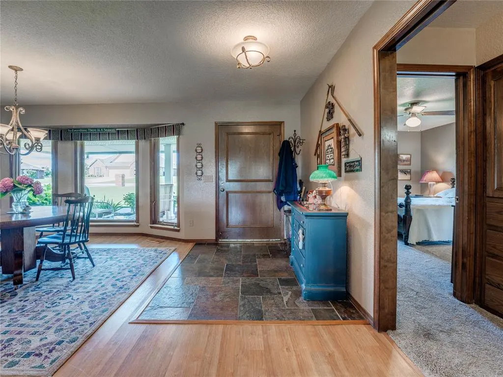 Photo 11 — 1725 Cedar Valley Manor, Guthrie, OK 73044