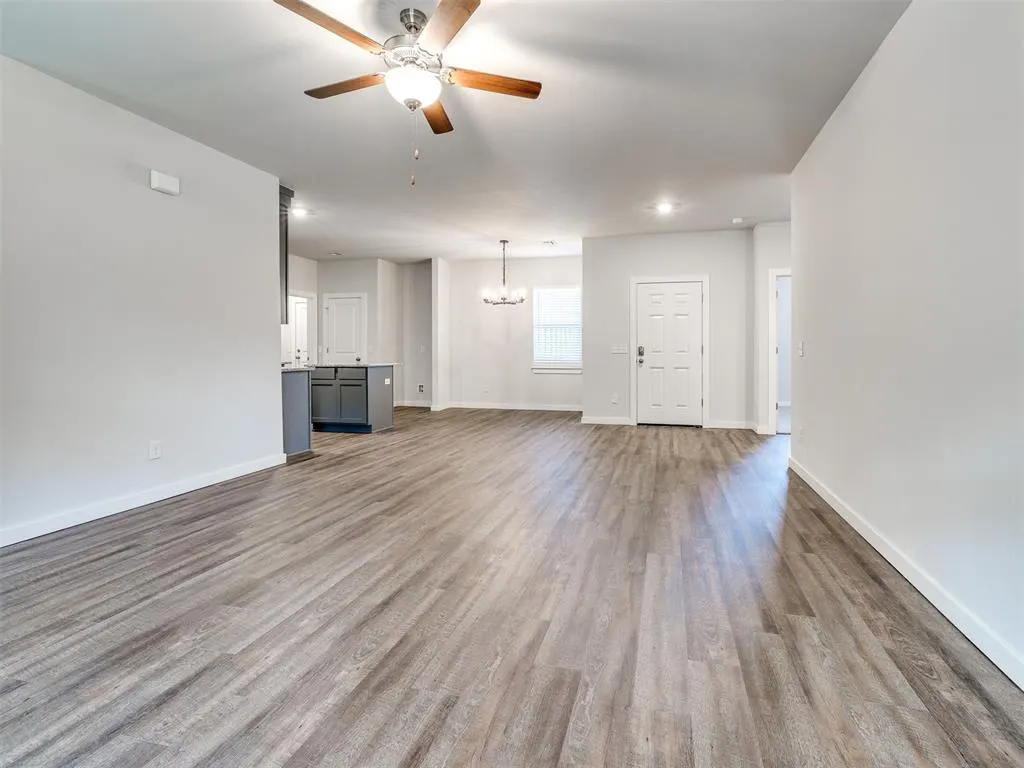 Photo 8 — 884 Stella Trail, Guthrie, OK 73044