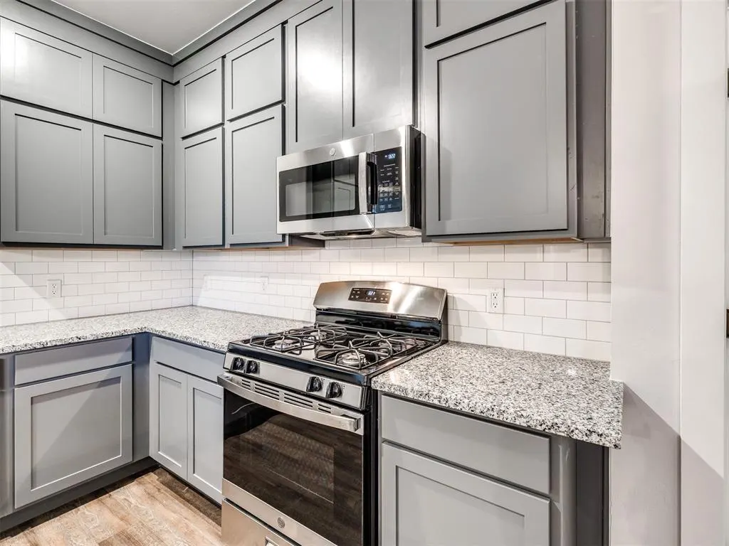 Photo 14 — 884 Stella Trail, Guthrie, OK 73044