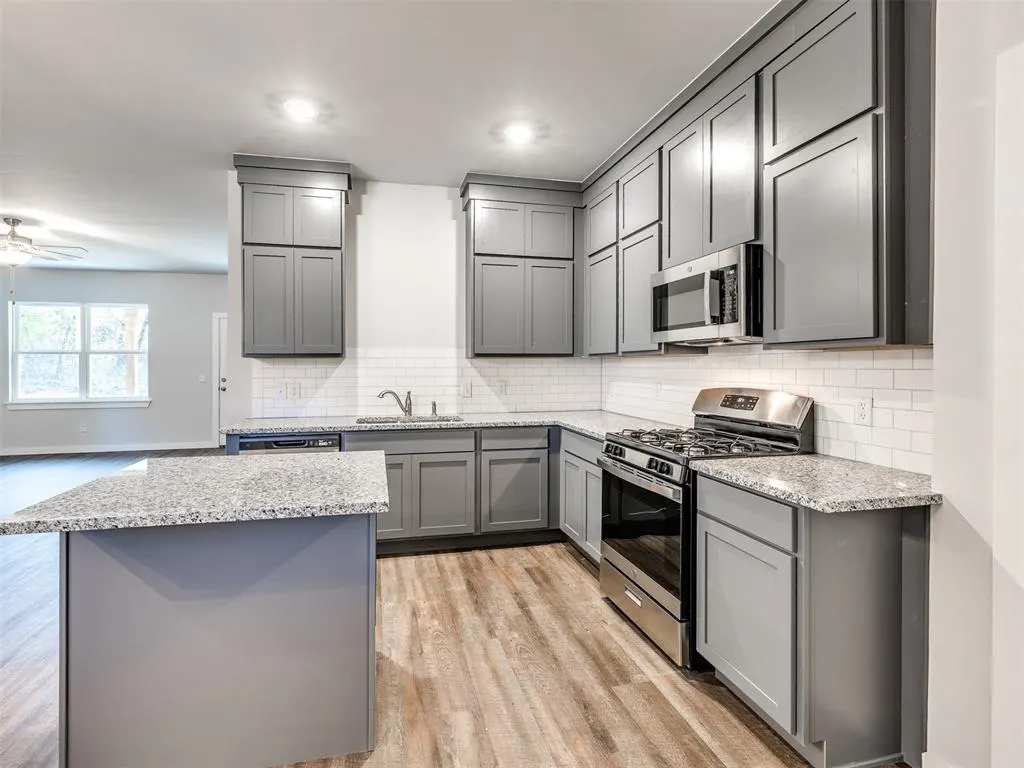 Photo 15 — 884 Stella Trail, Guthrie, OK 73044