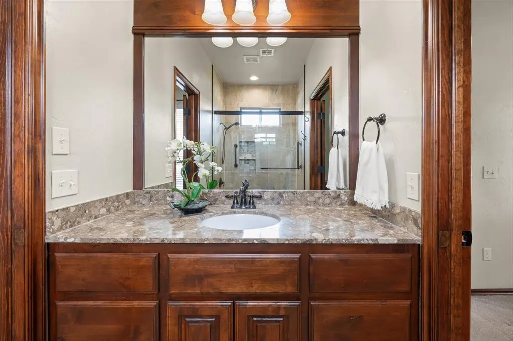 Photo 22 — 3812 Newburg Drive, Choctaw, OK 73020