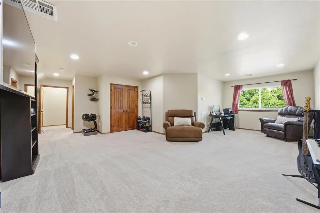 Photo 29 — 3812 Newburg Drive, Choctaw, OK 73020