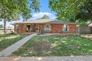 Sold home at 2824 Smiling Hill Boulevard