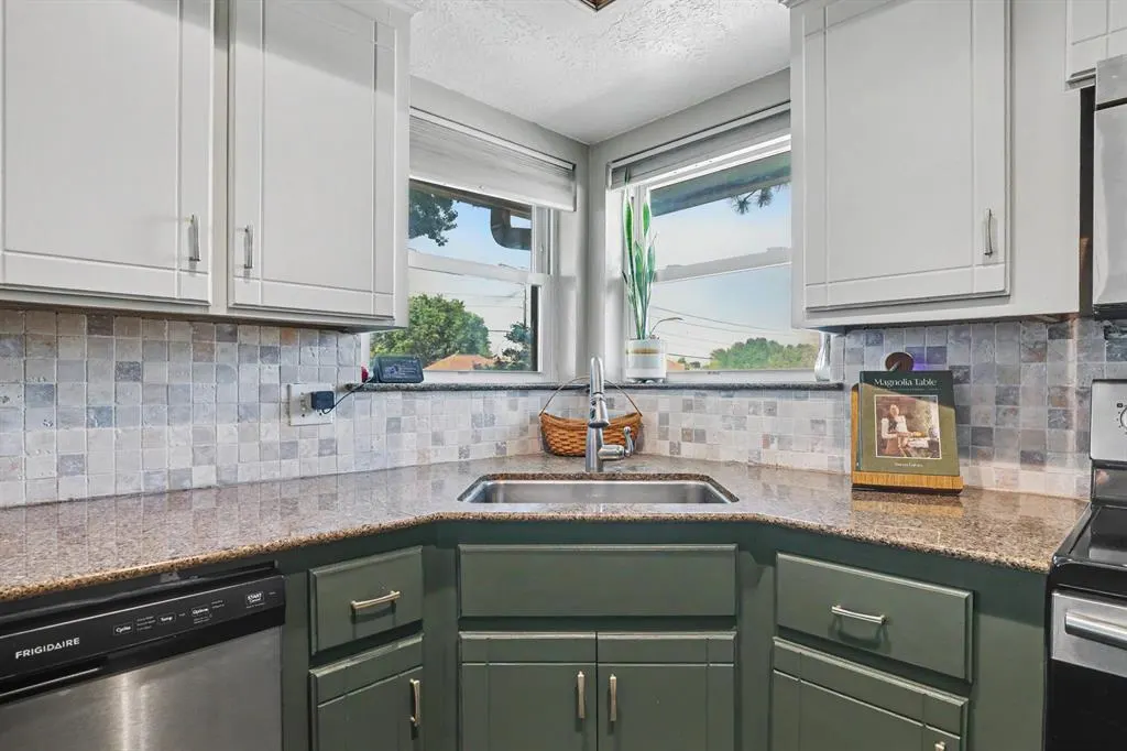 Photo 8 — 2824 Smiling Hill Boulevard, Edmond, OK 73013