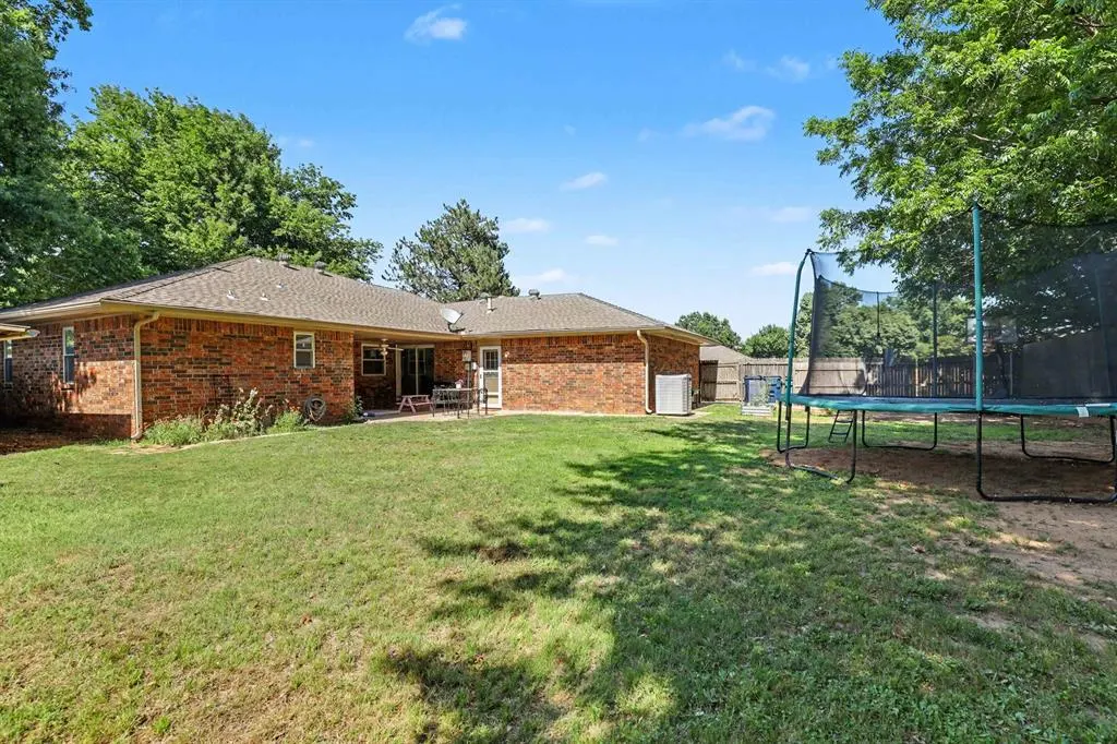 Photo 29 — 2824 Smiling Hill Boulevard, Edmond, OK 73013