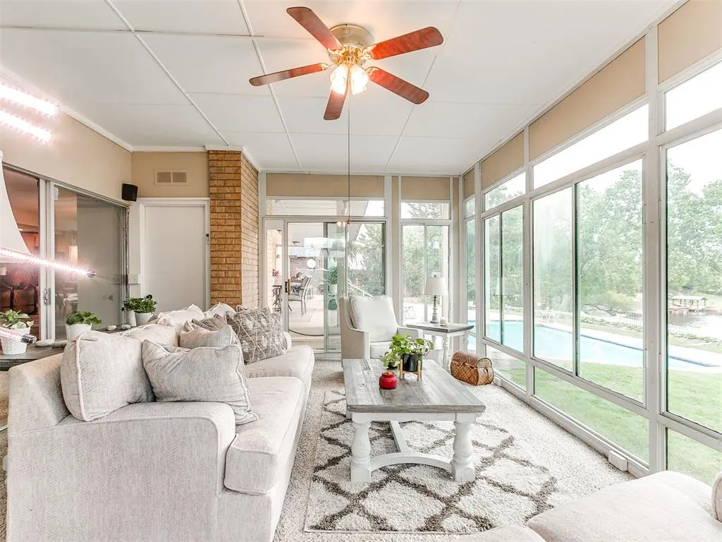 Photo 10 — 10208 Westlake Drive, Oklahoma City, OK 73162