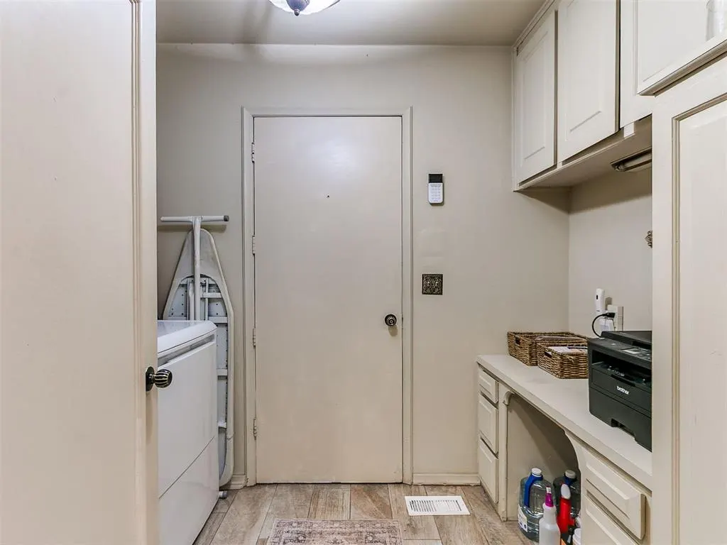 Photo 22 — 10208 Westlake Drive, Oklahoma City, OK 73162