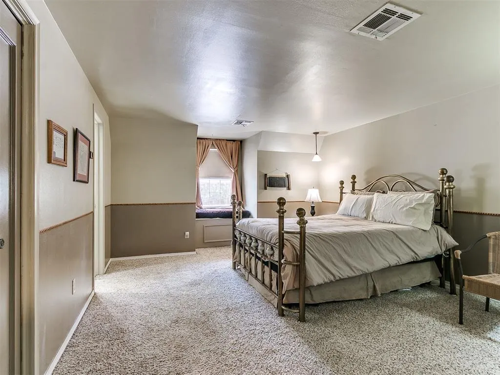 Photo 32 — 10208 Westlake Drive, Oklahoma City, OK 73162