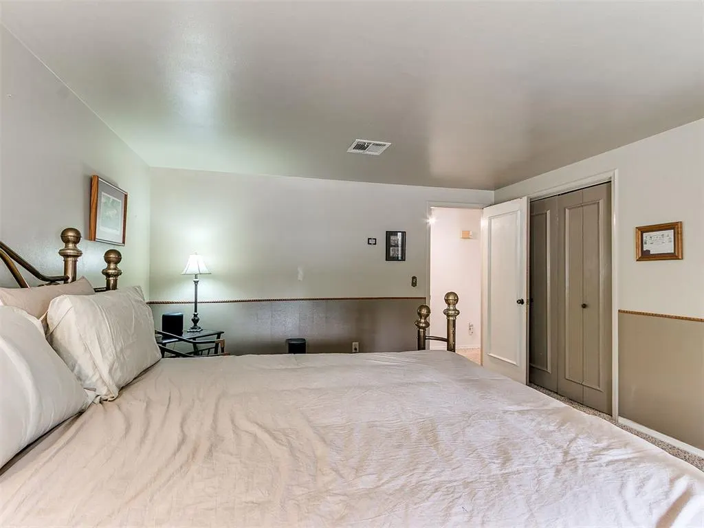 Photo 34 — 10208 Westlake Drive, Oklahoma City, OK 73162