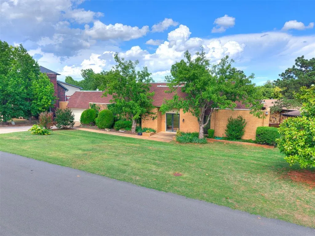 Photo 49 — 10208 Westlake Drive, Oklahoma City, OK 73162