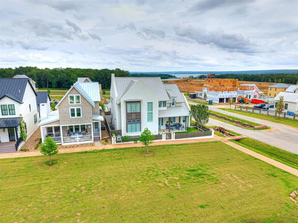 Front exterior — 58 N Center Lane, Carlton Landing, OK 74432