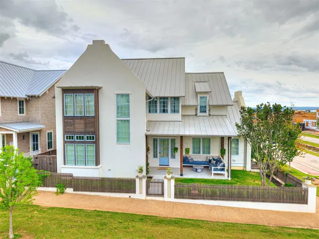 Photo 2 — 58 N Center Lane, Carlton Landing, OK 74432