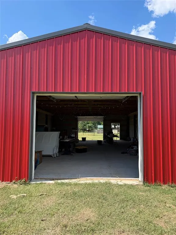 Photo 3 — 0001 County Road 3416, Byars, OK 74831