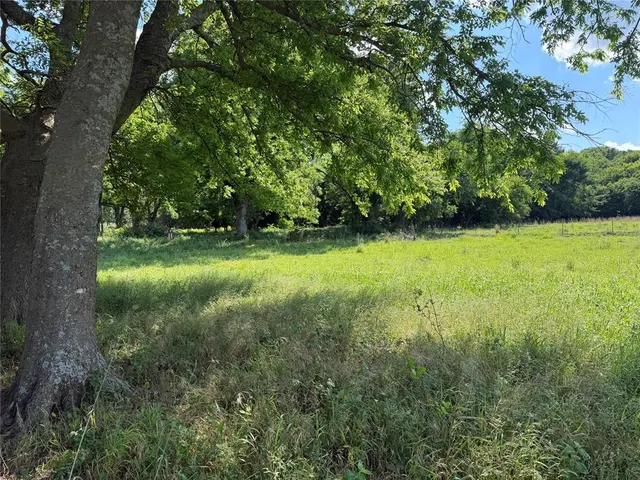 Photo 2 — 0002 County Road 3416, Byars, OK 74831