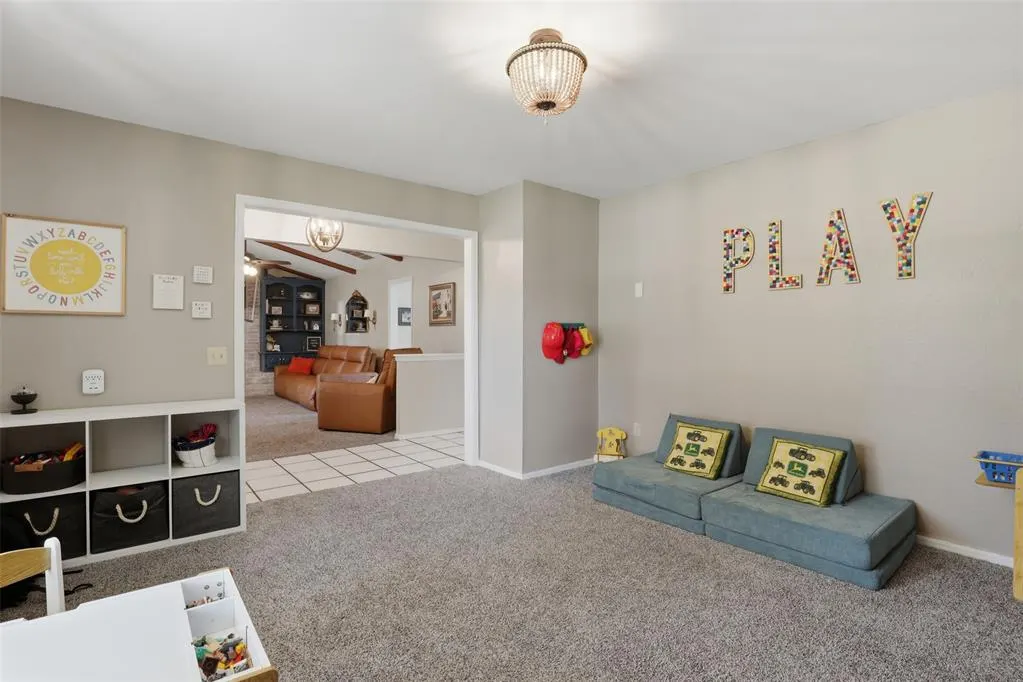 Photo 12 — 616 N Falcon Way, Mustang, OK 73064