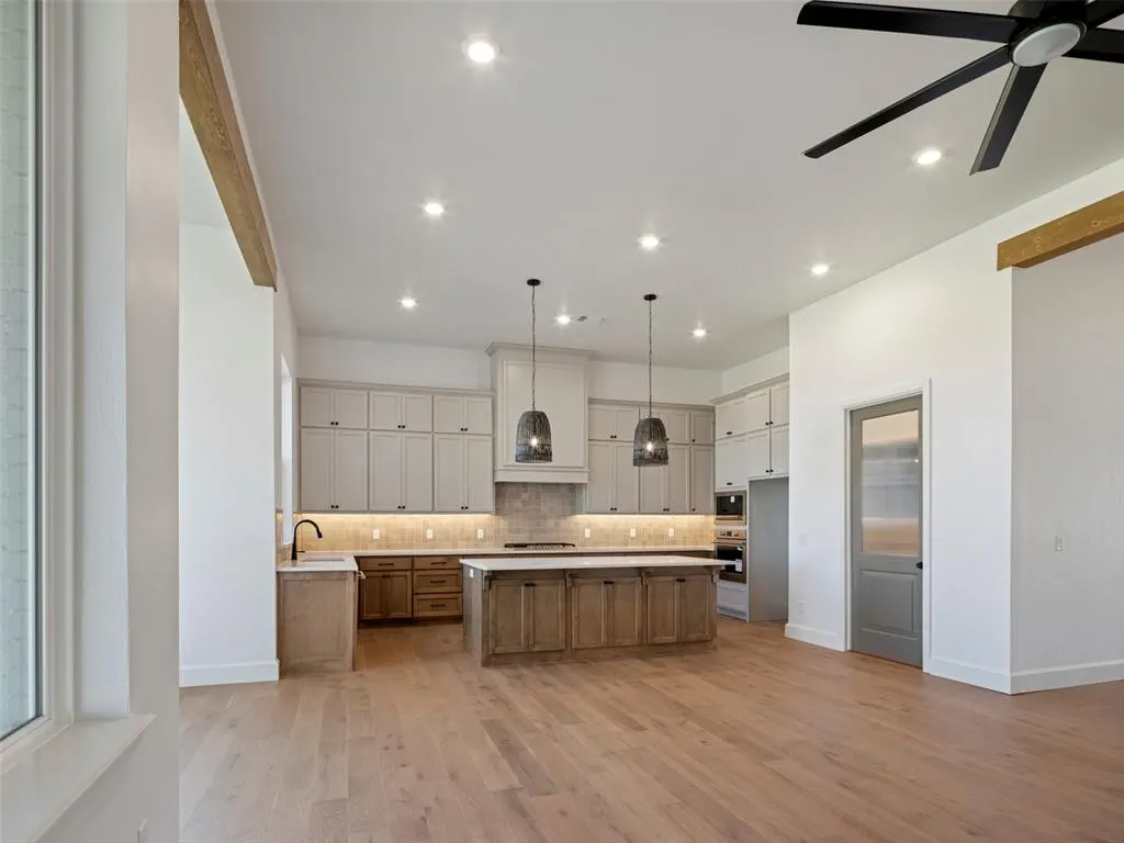 Photo 9 — 1809 Meadowview Drive, Norman, OK 73071