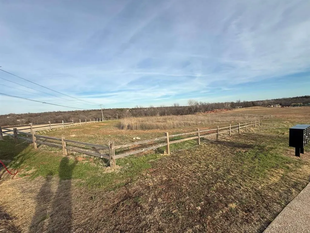 Photo 2 — 12216 Wild Meadow Lane, Edmond, OK 73013