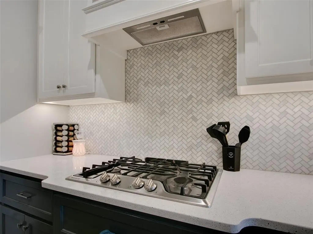 Photo 11 — 1509 NE 35th Street, Moore, OK 73160