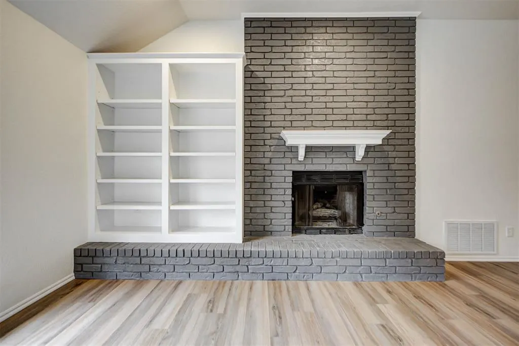 Photo 11 — 8013 Wilshire Ridge Drive, Oklahoma City, OK 73132