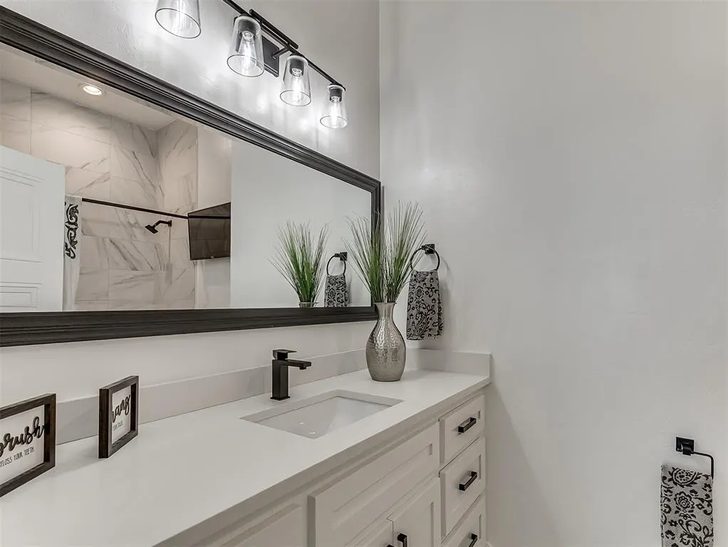 Photo 24 — 8904 NW 130th Street, Oklahoma City, OK 73142